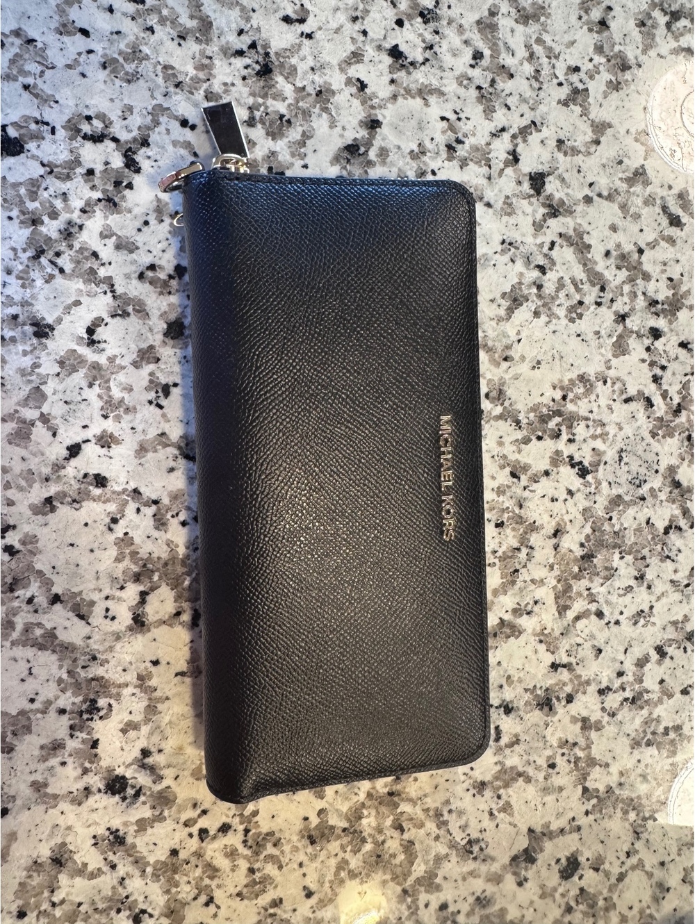 Michael Kors Jet Set Travel Black Saffiano Leather Zip Around Continental Wallet